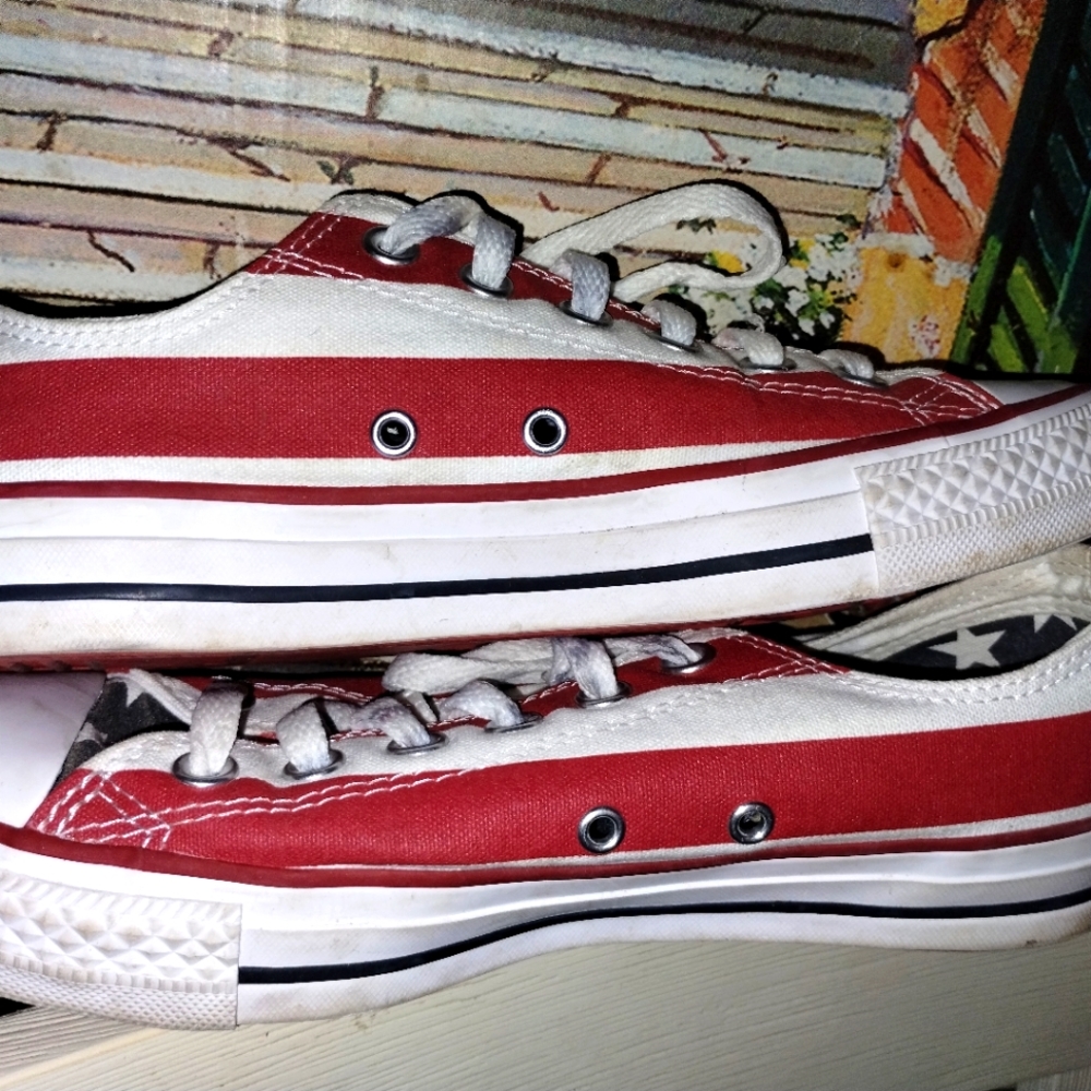 Converse - Picture 4 of 7